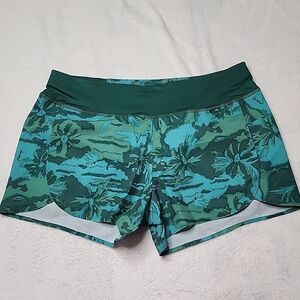 Patagonia Women's Stretch Hydropeak Surf Shorts - 3½ Size Medium